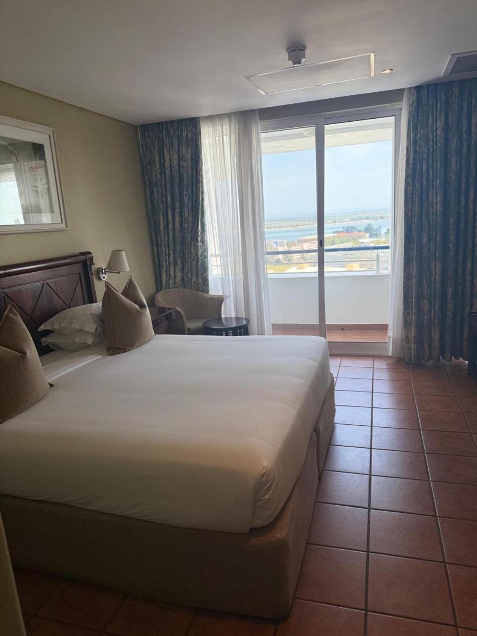 Hotel Cardoso Maputo Kültér fotó
