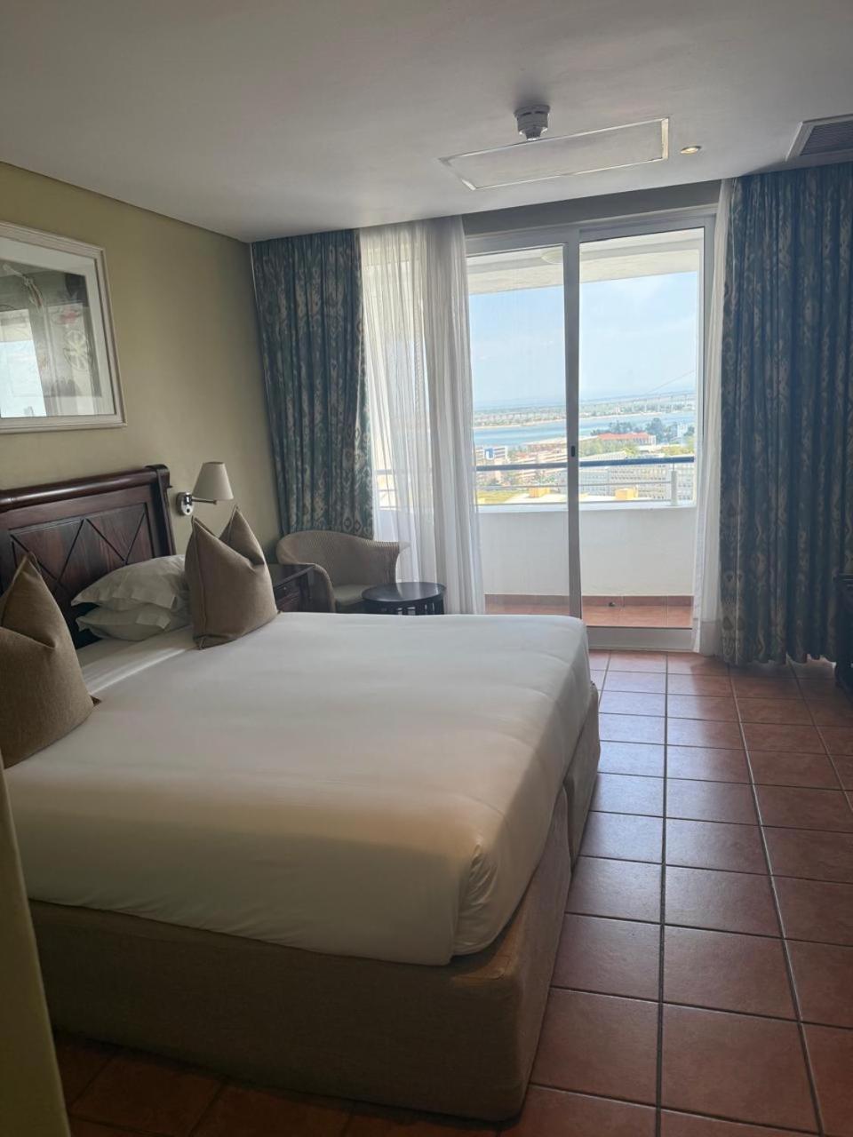 Hotel Cardoso Maputo Kültér fotó